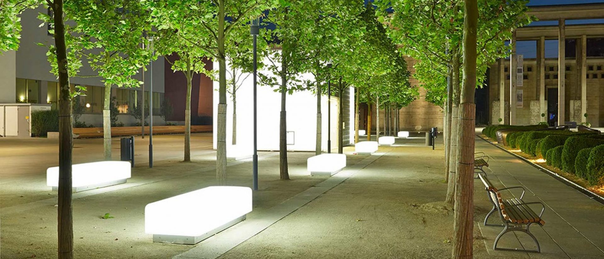 Creastyle Plaza Design Bank